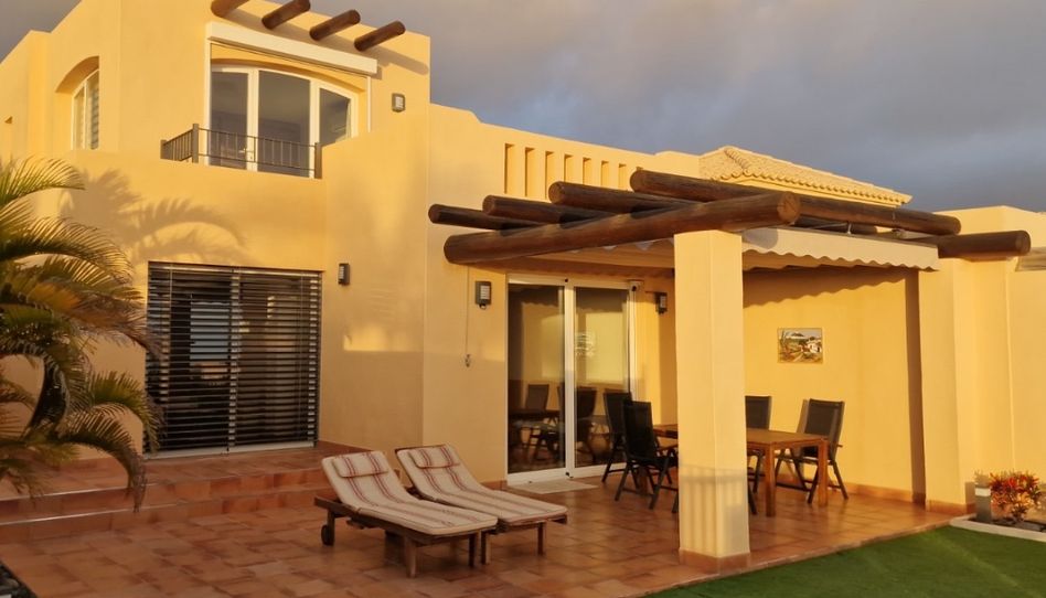 Piso en venta en Calle Arigue, 51, La Caleta, Adeje - imagen 1 Foto 1 de Piso en venta en Calle Arigue, 51, La Caleta, Adeje