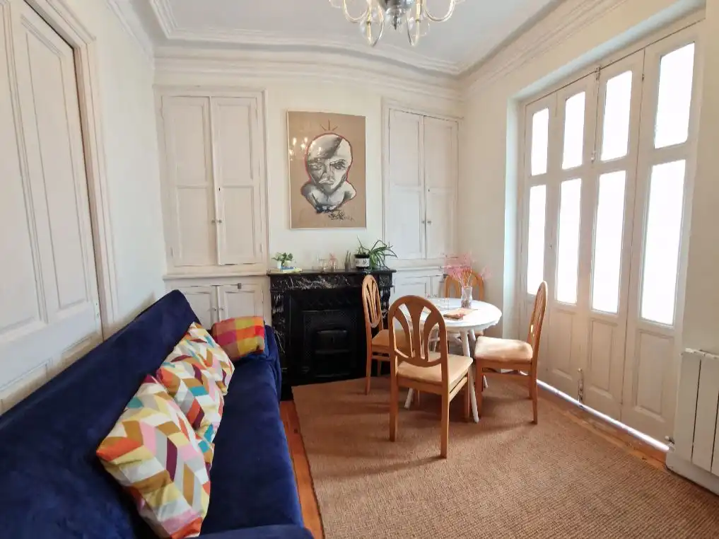 Sala de estar de Piso de alquiler en Bilbao  con Calefacción, Parquet y Amueblado