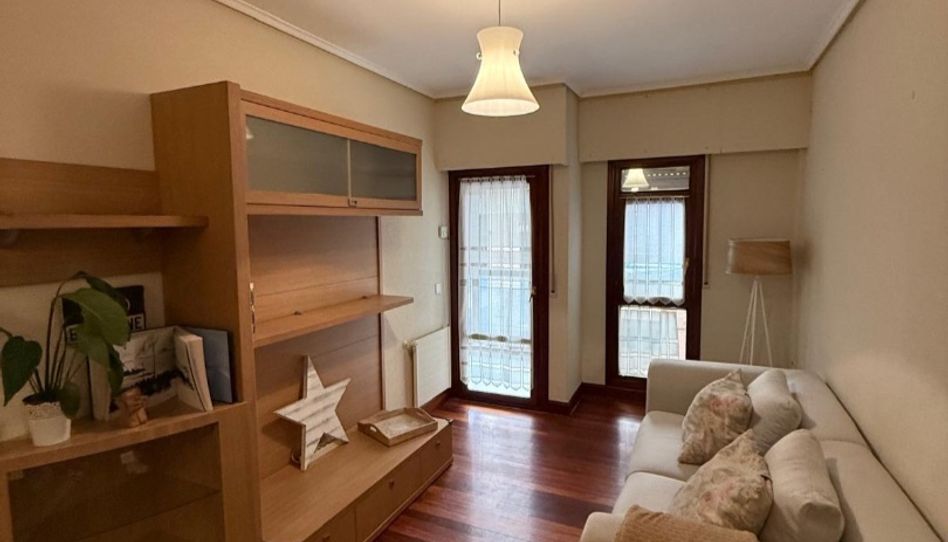 Flat for rent in Adubidxe Kalea, 19, Bermeo, Bizkaia - image 1 Photo 1 of Flat for rent in Adubidxe Kalea, 19, Bermeo, Bizkaia