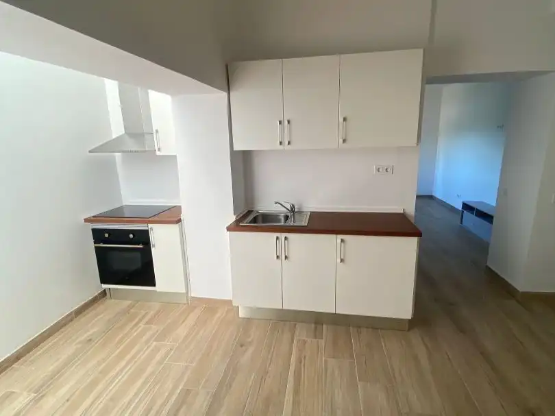 Piso de alquiler en Carretera Sagrera, 2, Santa Eulàlia de Ronçana Cocina de Piso de alquiler en Santa Eulàlia de Ronçana con Parquet