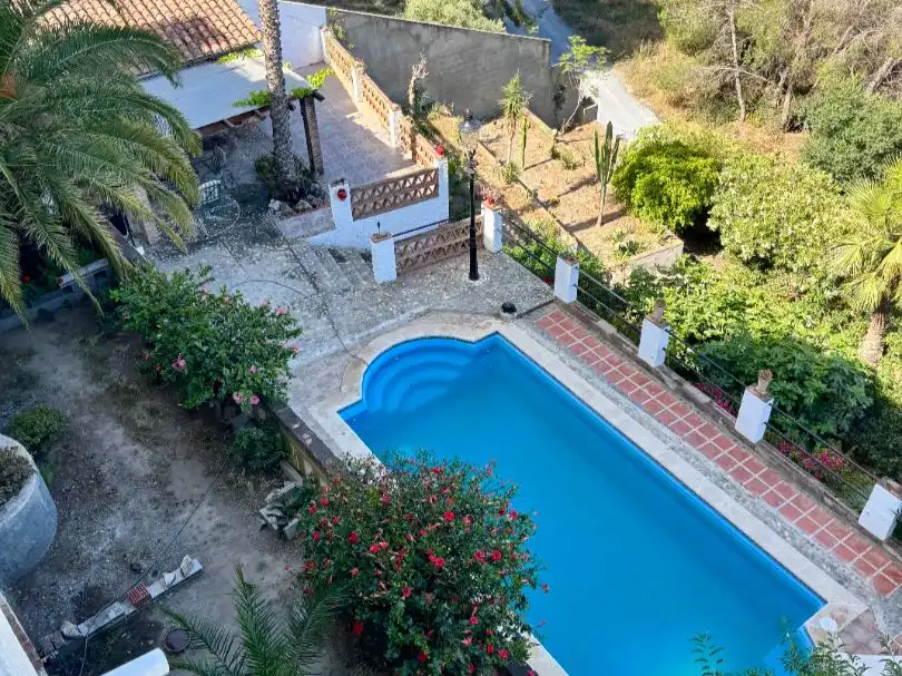 Houses for sale in Street Calle Pino Alto, 1, Velilla - Velilla Taramay Swimming pool of Houses for sale in Almuñécar with Air Conditioner, Terrace and Swimming Pool