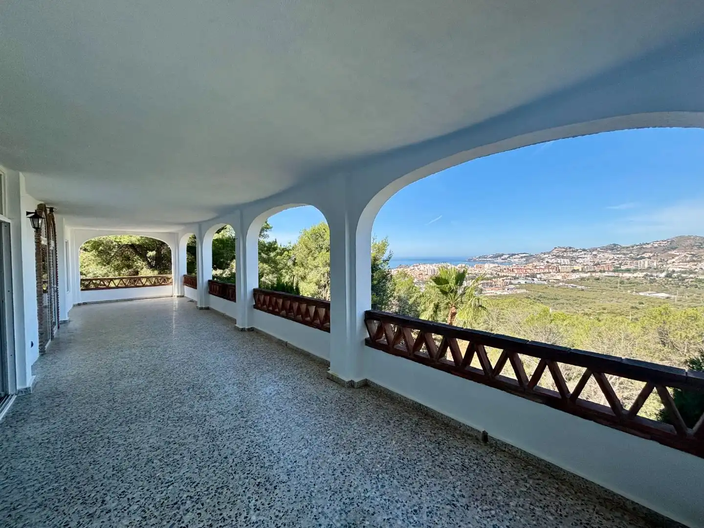 Houses for sale in Street Calle Pino Alto, 1, Velilla - Velilla Taramay Terrace of Houses for sale in Almuñécar with Air Conditioner, Terrace and Swimming Pool