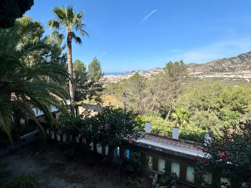 Houses for sale in Street Calle Pino Alto, 1, Velilla - Velilla Taramay Exterior view of Houses for sale in Almuñécar with Air Conditioner, Terrace and Swimming Pool