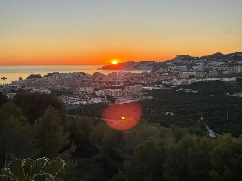 Houses for sale in Street Calle Pino Alto, 1, Velilla - Velilla Taramay Exterior view of Houses for sale in Almuñécar with Air Conditioner, Terrace and Swimming Pool