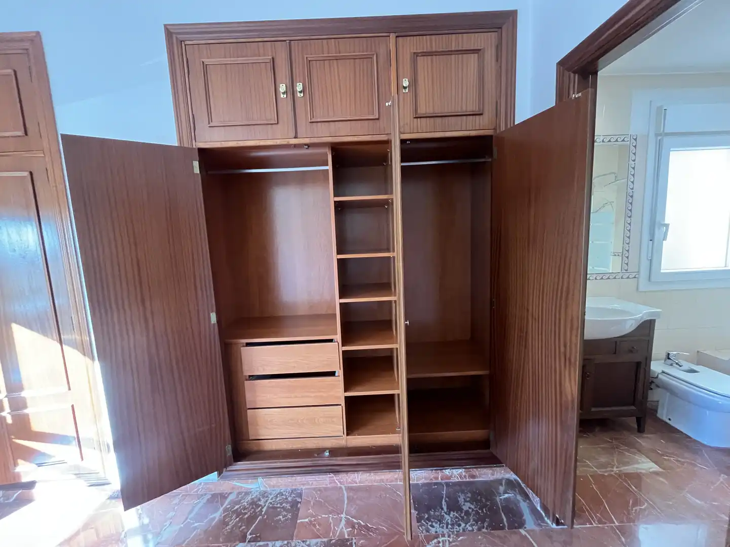 Schlafzimmer von Wohnung zum Verkauf in Badajoz mit Klimaanlage, Heizung und Terrasse