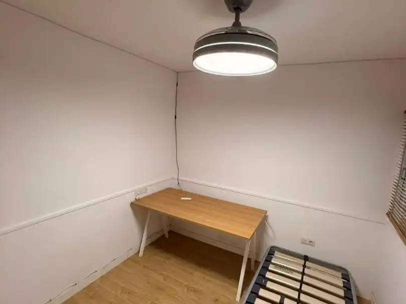 Piso de alquiler en Almería con Terraza y Amueblado