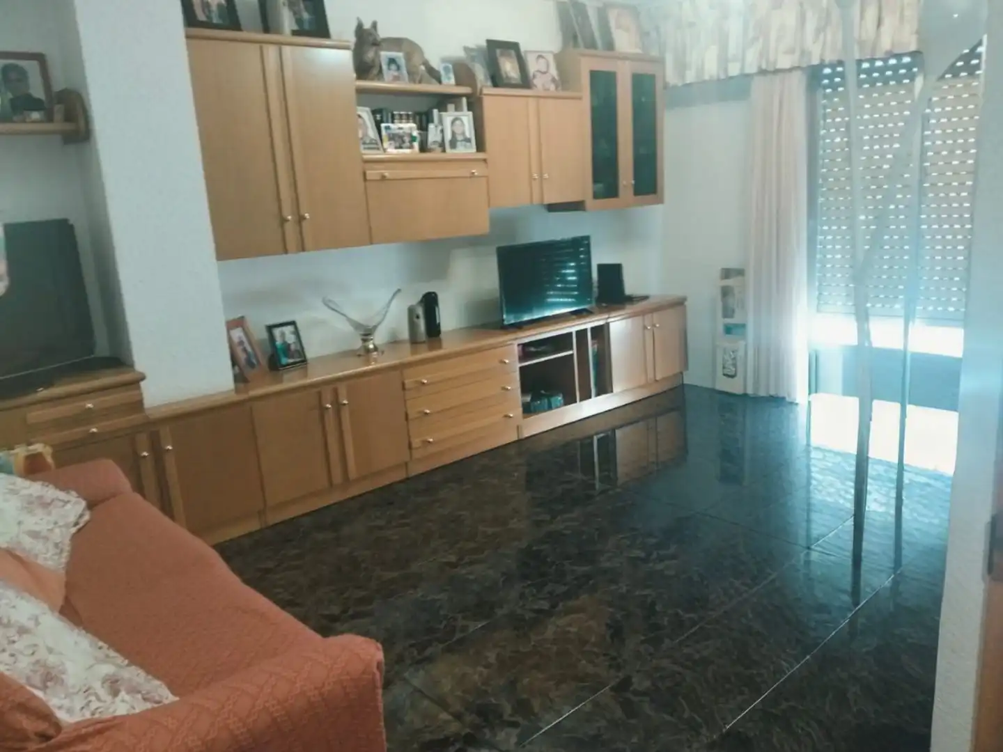 Piso en venta en Plaça Reis Catòlics, 17, Plaza Crevillente - Antiguos Juzgados - El Asilo Sala de estar de Piso en venta en Elche / Elx con Aire acondicionado y Balcón