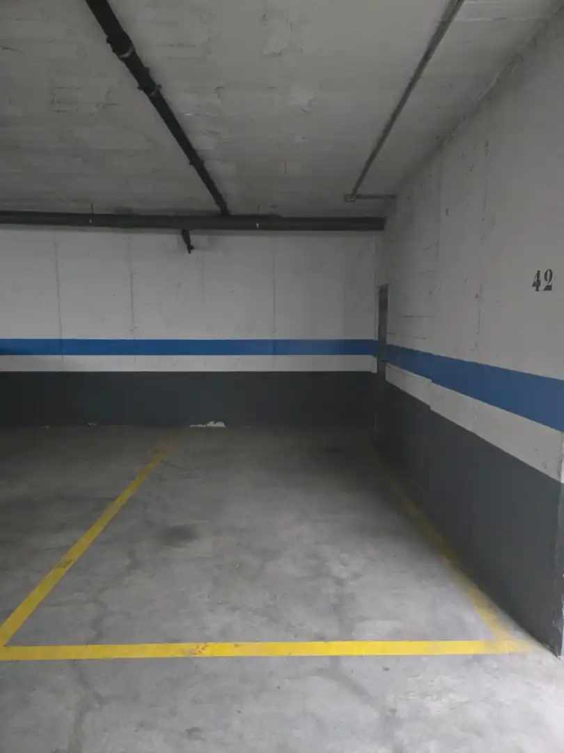 Parking of Storage room for rent in Sevilla