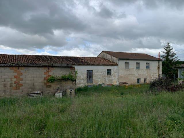 Casa-chalet en Venta en Sasamón