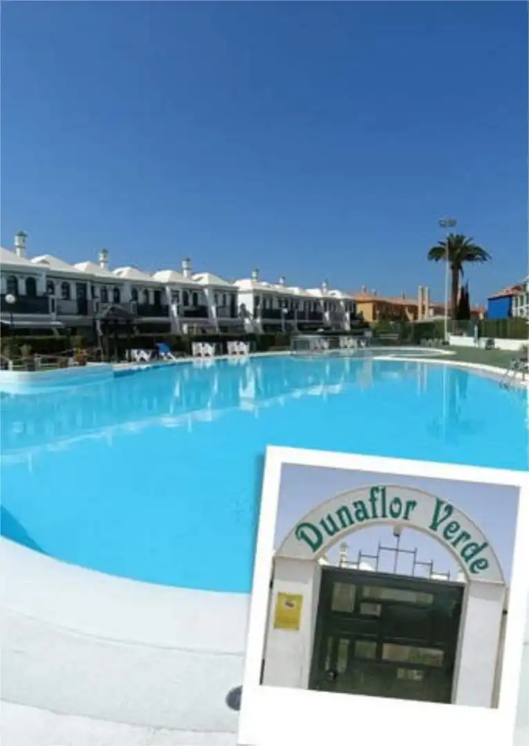 Vista exterior de Apartamento en venta en San Bartolomé de Tirajana con Calefacción, Jardín privado y Terraza