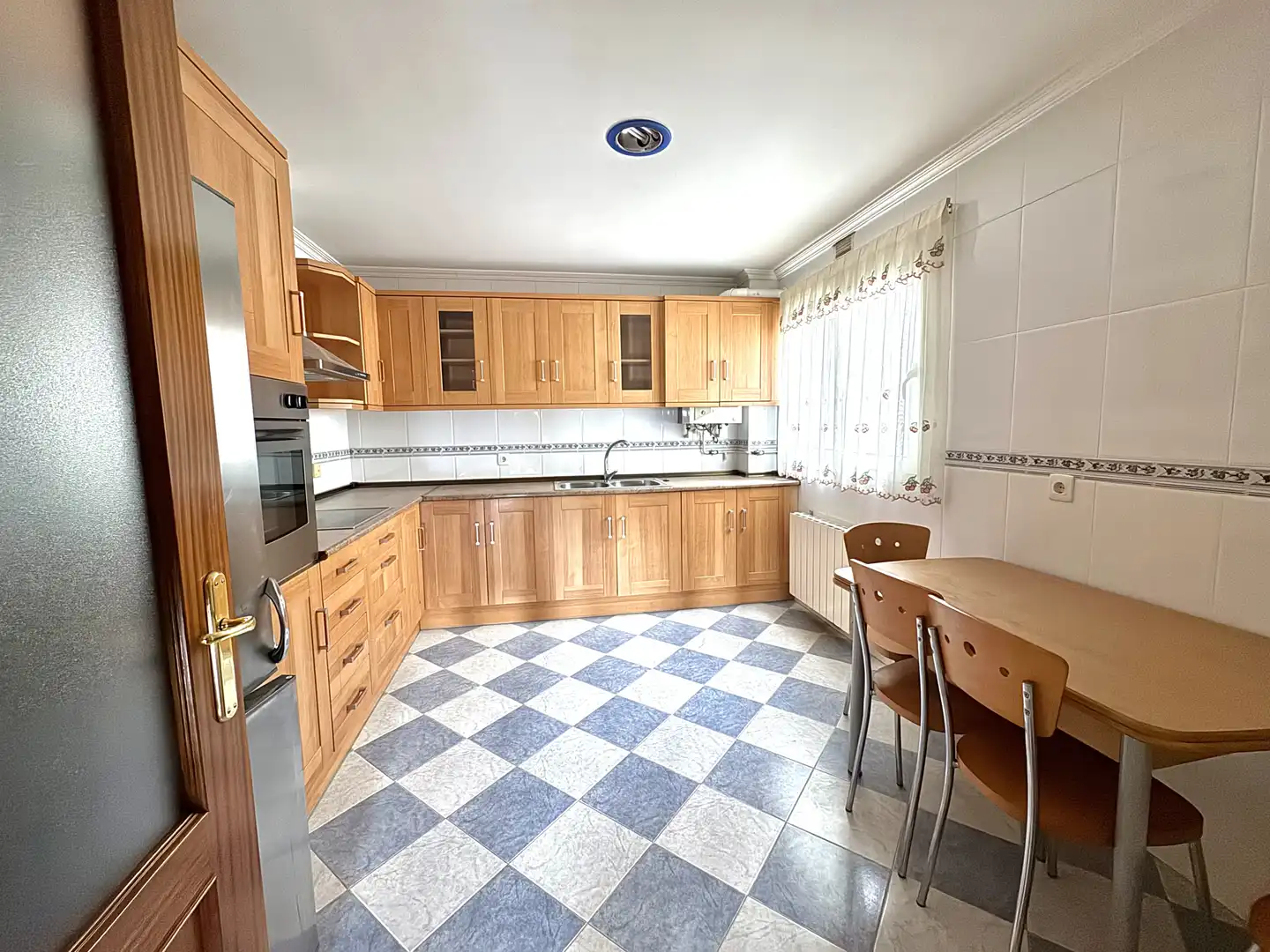 Flat for rent in Avenida de León / Carril Lateral, 36, Tordesillas