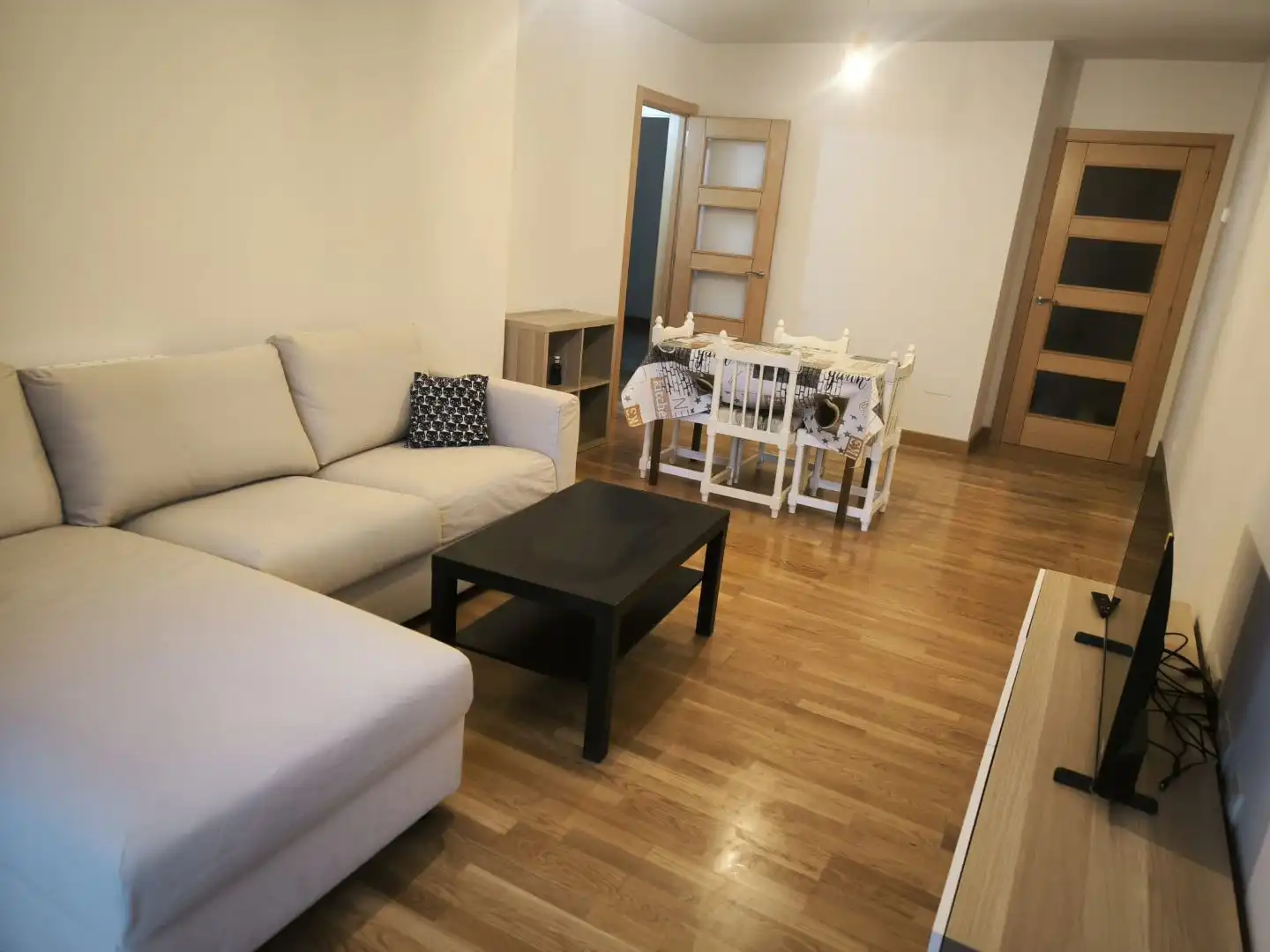 Sala de estar de Piso de alquiler en Zamora Capital  con Calefacción, Parquet y Amueblado