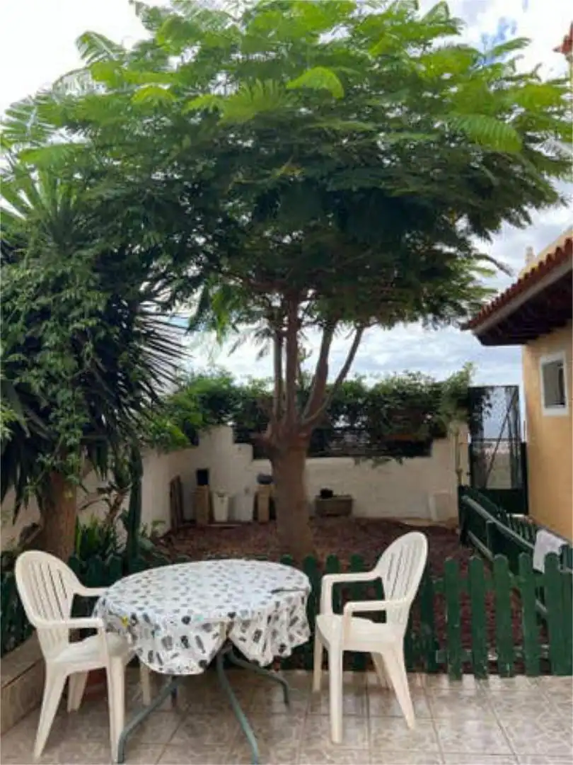 Casa o chalet de alquiler en Buzanada Jardín de Casa o chalet de alquiler en Arona con Jardín privado, Terraza y Amueblado