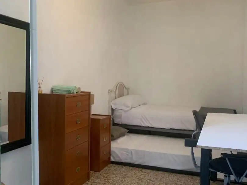 Habitació a Calle Pintor Murillo, 9, Centro Dormitori de Pis per a compartir en San Vicente del Raspeig / Sant Vicent del Raspeig amb Aire condicionat, Moblat i Balcó