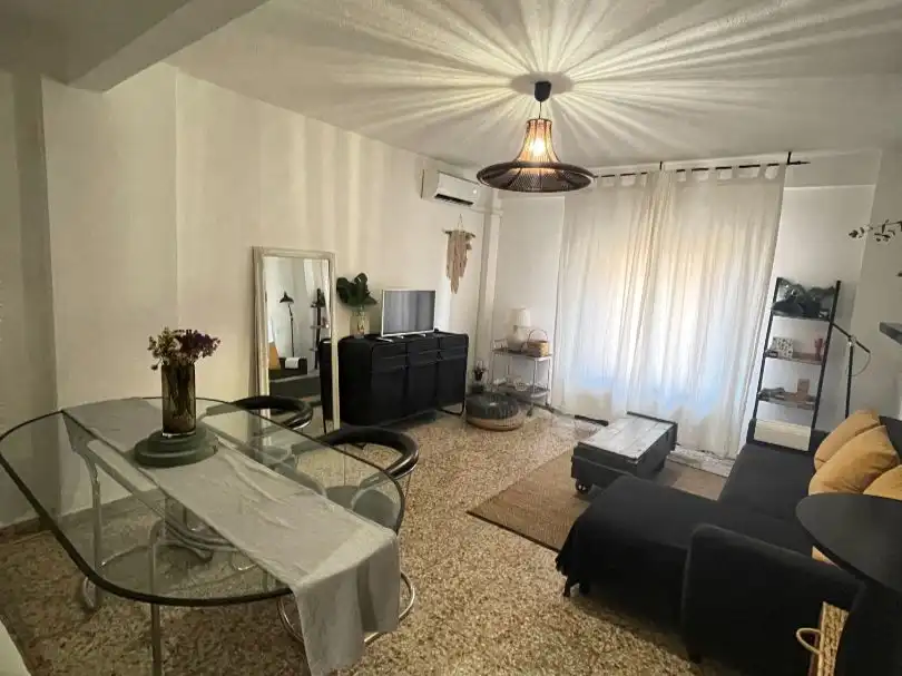 Habitación en Calle Pintor Murillo, 9, Centro Sala de estar de Piso para compartir en San Vicente del Raspeig / Sant Vicent del Raspeig con Aire acondicionado, Amueblado y Balcón