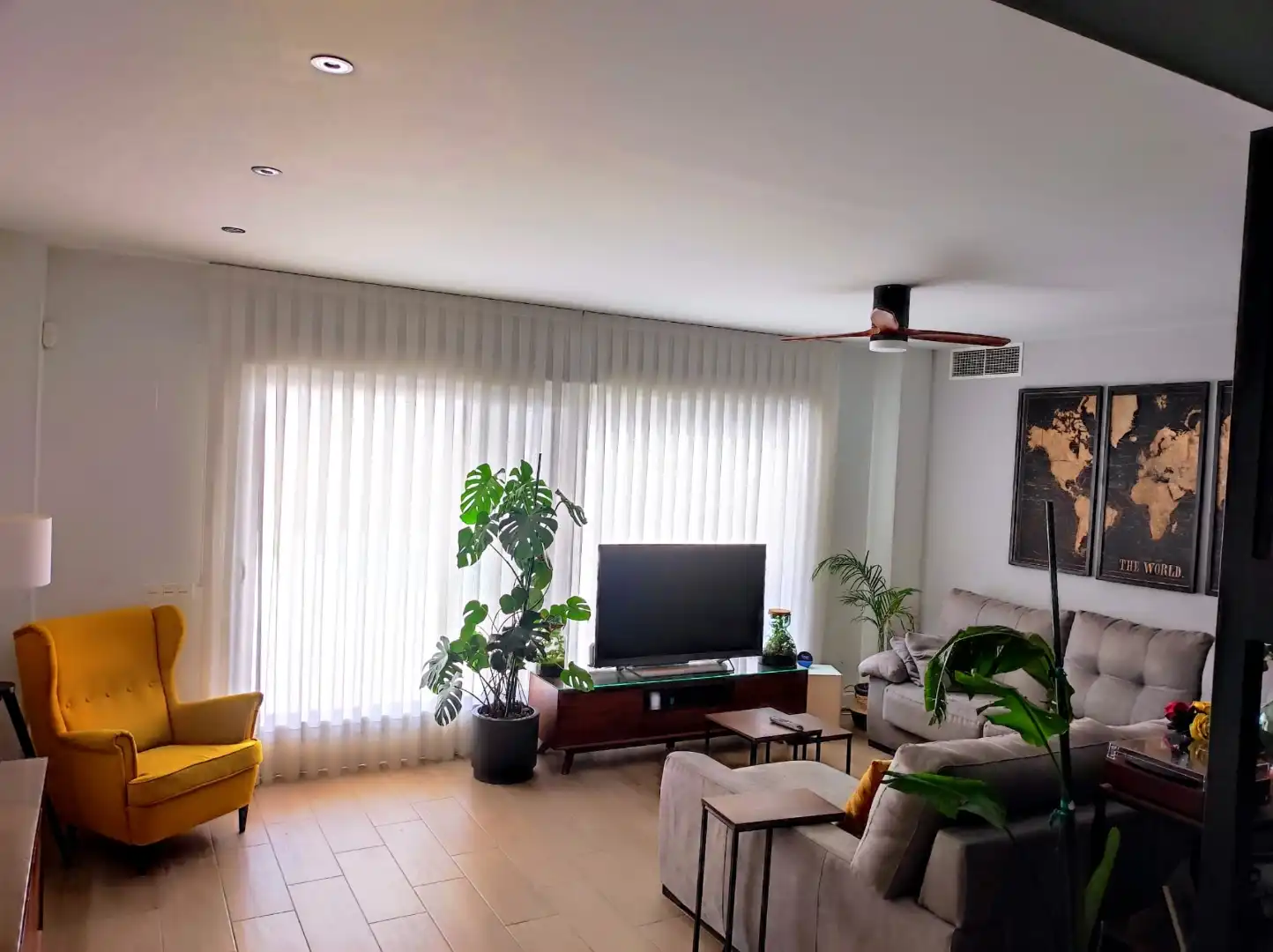 Casa o chalet en venta en Avenida del Arco Iris, 4, Urbanizaciones Sala de estar de Casa o chalet en venta en Rivas-Vaciamadrid con Aire acondicionado, Calefacción y Jardín privado