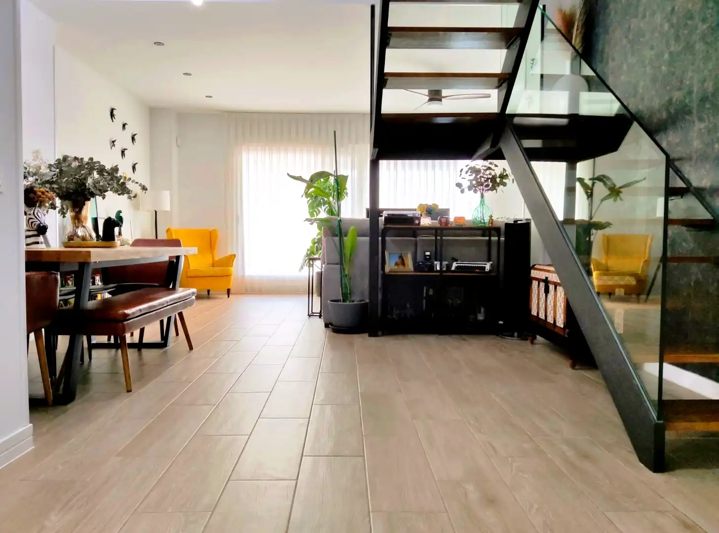 Casa o chalet en venta en Avenida del Arco Iris, 4, Urbanizaciones Sala de estar de Casa o chalet en venta en Rivas-Vaciamadrid con Aire acondicionado, Calefacción y Jardín privado