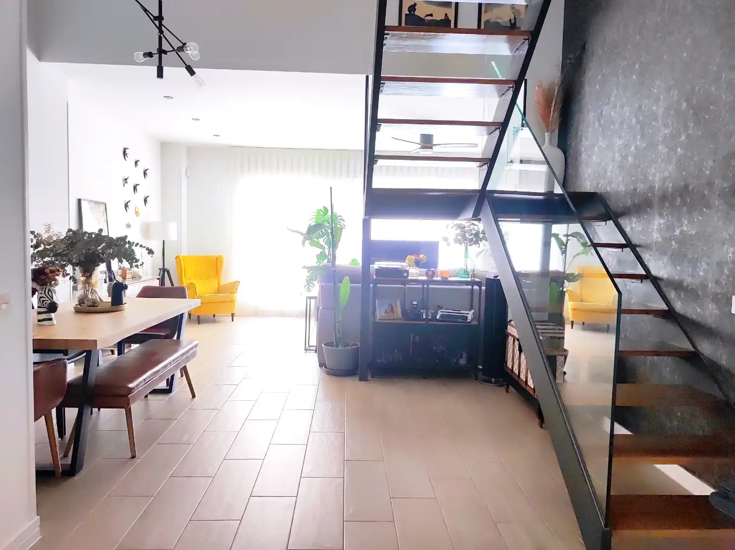 Casa o chalet en venta en Avenida del Arco Iris, 4, Urbanizaciones Sala de estar de Casa o chalet en venta en Rivas-Vaciamadrid con Aire acondicionado, Calefacción y Jardín privado