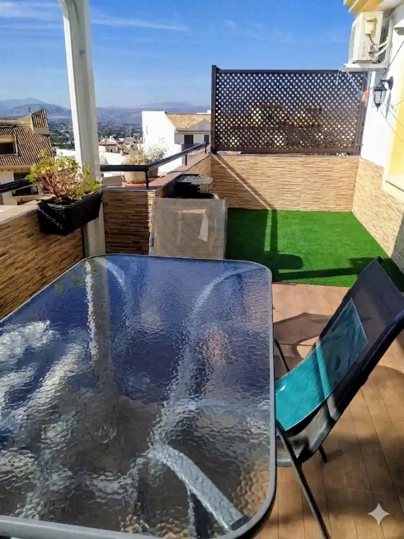 Terrassa de Pis en venda en Alhaurín El Grande amb Terrassa, Traster i Aparcament comunitari