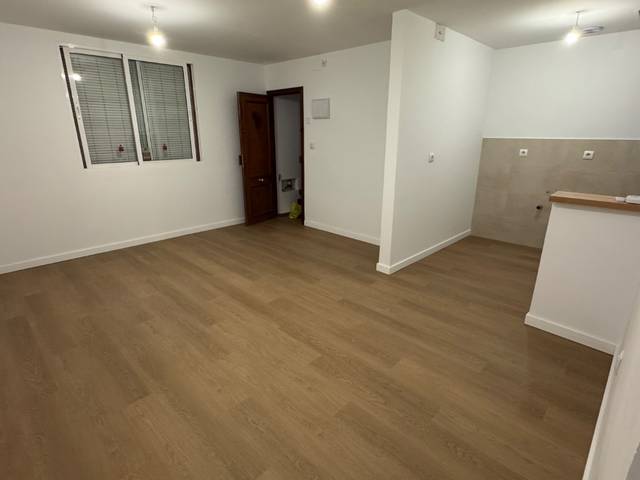 Piso en Venta en Calle Fuentes de Andalucía, 30 en La Pañoleta