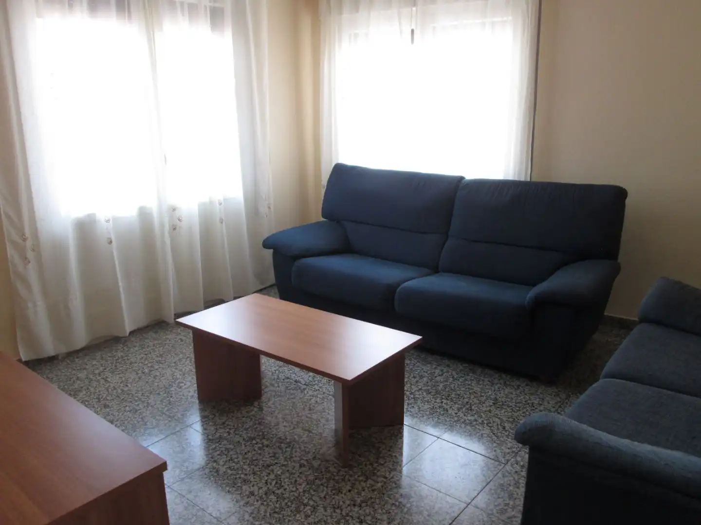 Sala de estar de Piso de alquiler en Teruel con Calefacción, Amueblado y Balcón