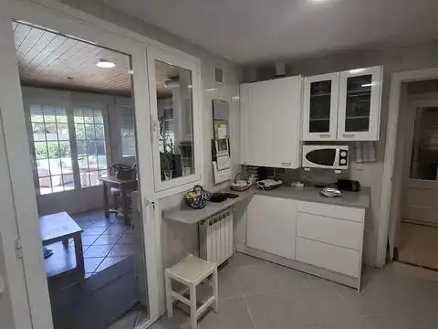 Küche von Wohnung zum Verkauf in Madrid mit Klimaanlage, Heizung und Privatgarten