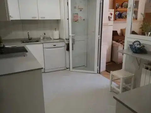 Küche von Wohnung zum Verkauf in Madrid mit Klimaanlage, Heizung und Privatgarten