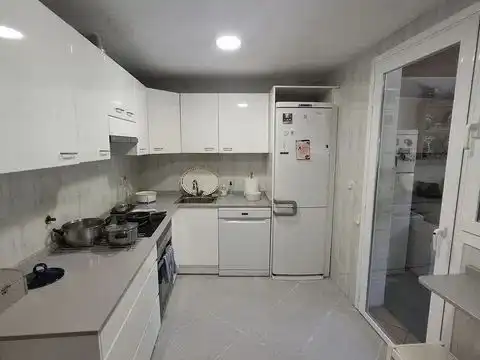 Küche von Wohnung zum Verkauf in Madrid mit Klimaanlage, Heizung und Privatgarten