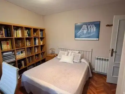 Schlafzimmer von Wohnung zum Verkauf in Madrid mit Klimaanlage, Heizung und Privatgarten