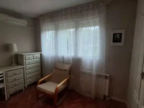 Schlafzimmer von Wohnung zum Verkauf in Madrid mit Klimaanlage, Heizung und Privatgarten