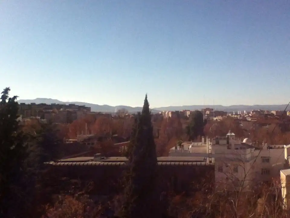 Wohnung zur Miete in Cuesta Escoriaza, 15, San Matías - Realejo Außenansicht von Wohnung zur Miete in Granada Capital mit Klimaanlage, Terrasse und Balkon