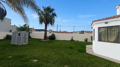 Piso en venta en Calle Árbol del Paraíso, 1, Los Pinos, Algeciras - imagen 3 Foto 3 de Piso en venta en Calle Árbol del Paraíso, 1, Los Pinos, Algeciras