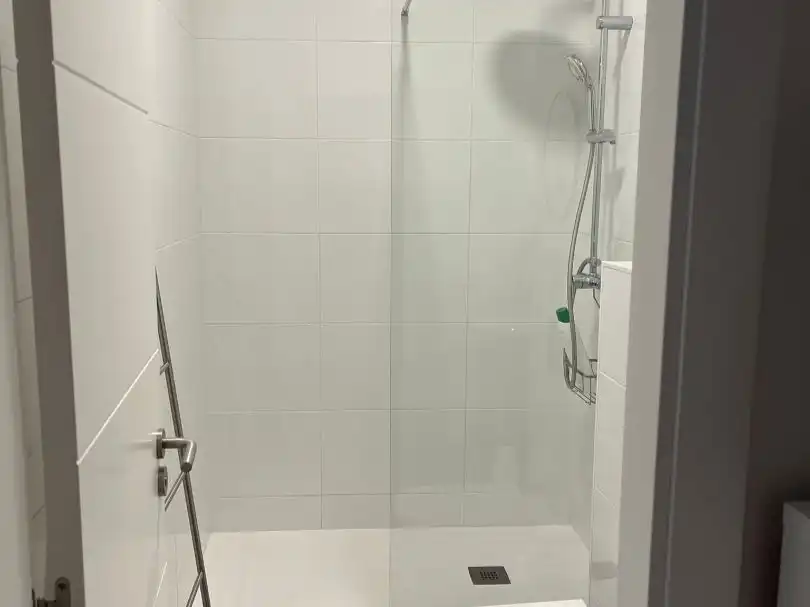 Flat for rent in Rúa Magdalena, 14, Centro Bathroom of Flat for rent in Ferrol with Heating, Parquet flooring and Terrace