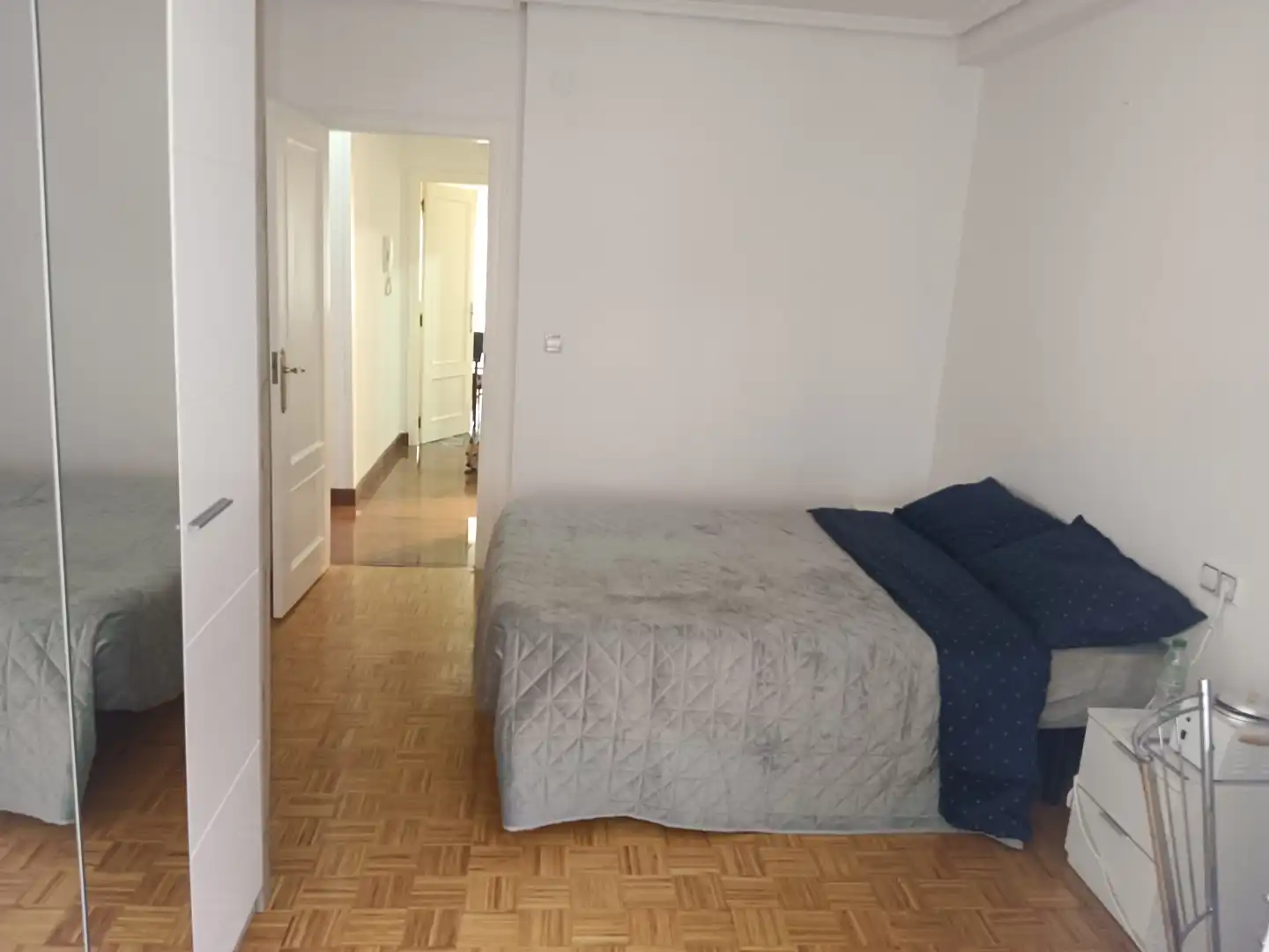 Pis en venda a Calle Isaac Peral, 1, Centro Dormitori de Pis en venda en Ponferrada amb Calefacció, Parquet i Moblat