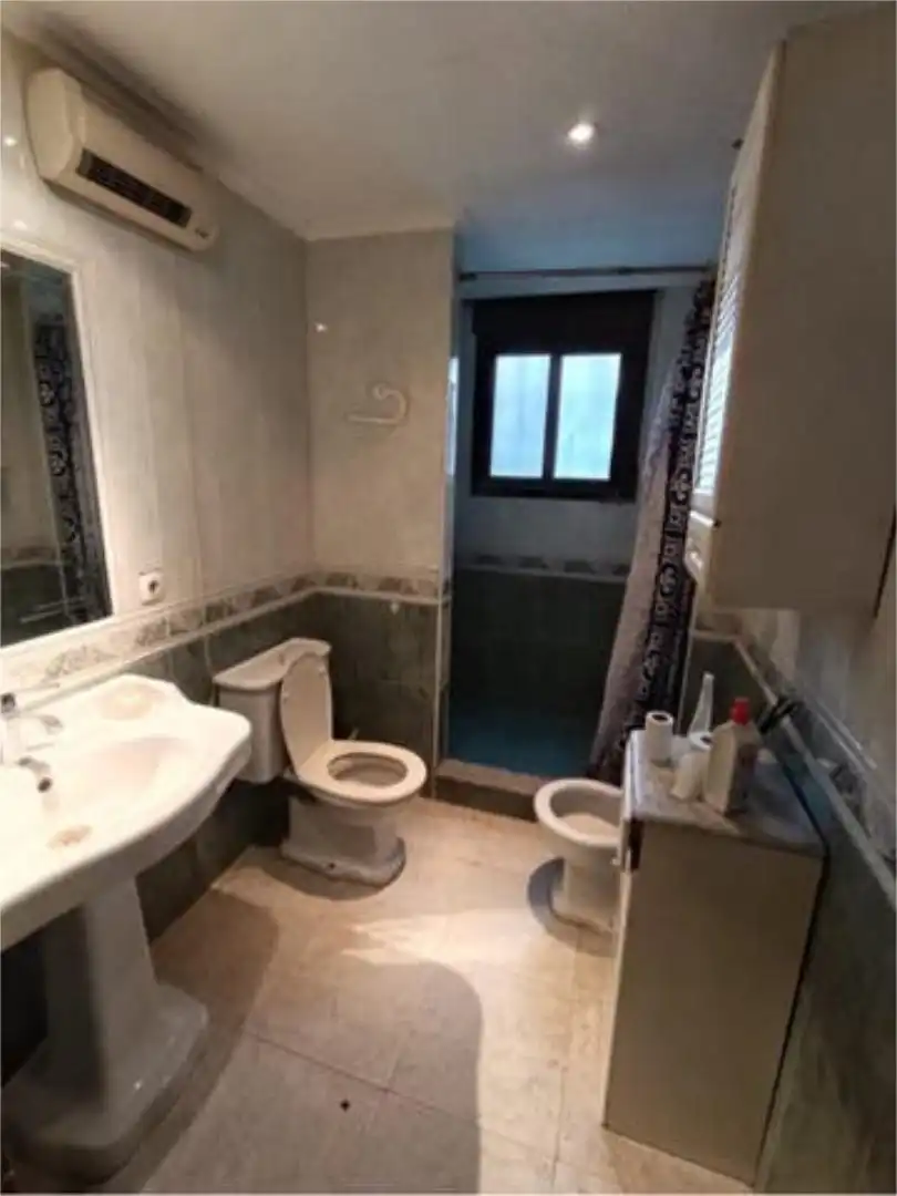 Casa adosada en venta en Fuensanta- Arcángel Baño de Casa adosada en venta en Córdoba