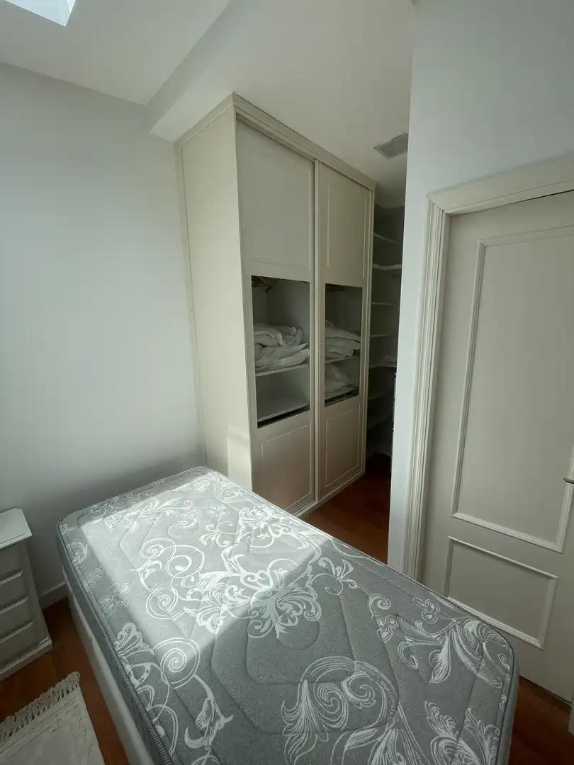 Dúplex de lloguer a Praza Rosalía de Castro, 2, Nigrán Dormitori de Dúplex de lloguer en Nigrán