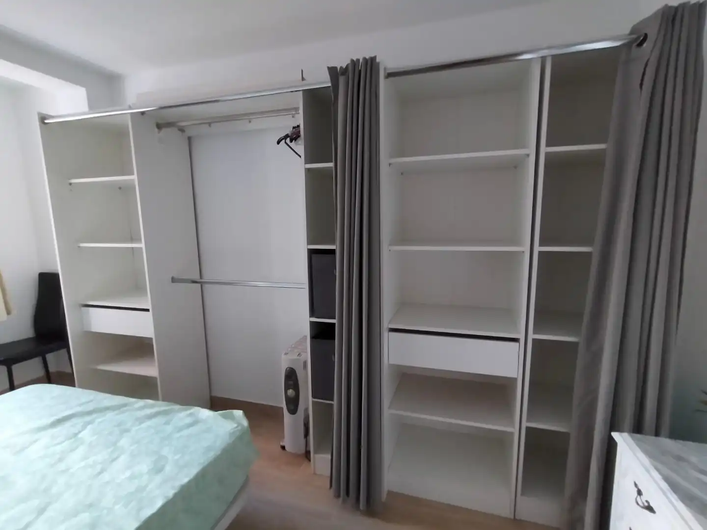 Room in Avenida de Cadiz, 8, Barrio de Zaidín