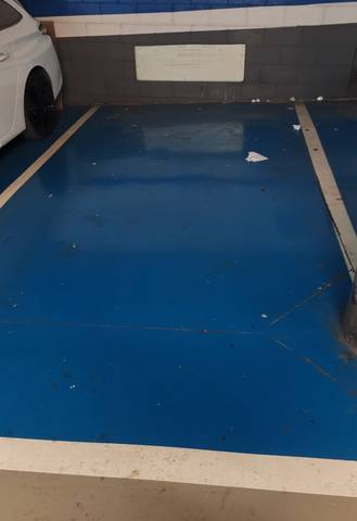 Garaje en Venta en Carrer d'Irlanda, 72 en Can Mariner