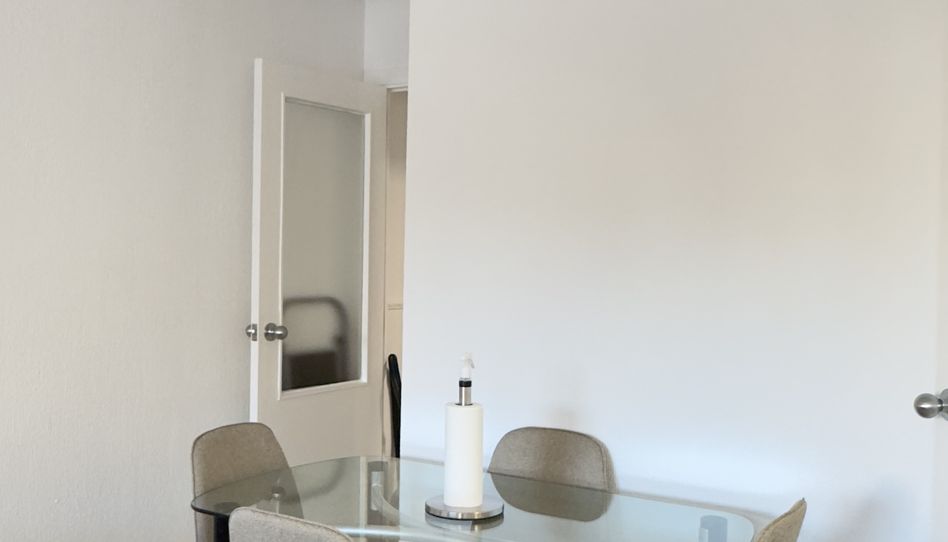 Room in Calle Ruiz Zorrilla, A26, Bajadilla - Fuente Nueva, Algeciras - image 1 Photo 1 of Room in Calle Ruiz Zorrilla, A26, Bajadilla - Fuente Nueva, Algeciras