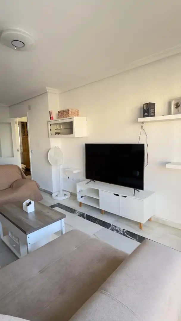Room in Calle Ruiz Zorrilla, Bajadilla - Fuente Nueva Room in Calle Ruiz Zorrilla, Bajadilla - Fuente Nueva