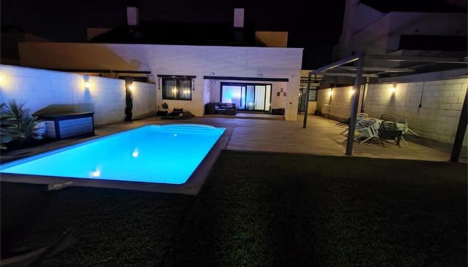Casa adosada en venta en Urbanizaciones, Rivas-Vaciamadrid - imagen 1 Foto 1 de Casa adosada en venta en Urbanizaciones, Rivas-Vaciamadrid