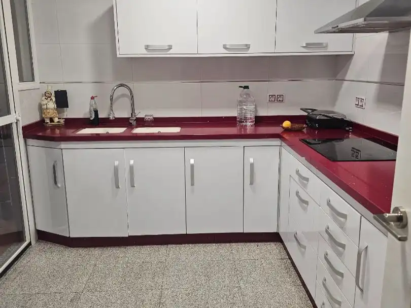 Piso en venta en Carrer de la Mare de Déu de la Pau, 41, Zona Avenida al Vedat Cocina de Piso en venta en Torrent con Aire acondicionado, Calefacción y Parquet