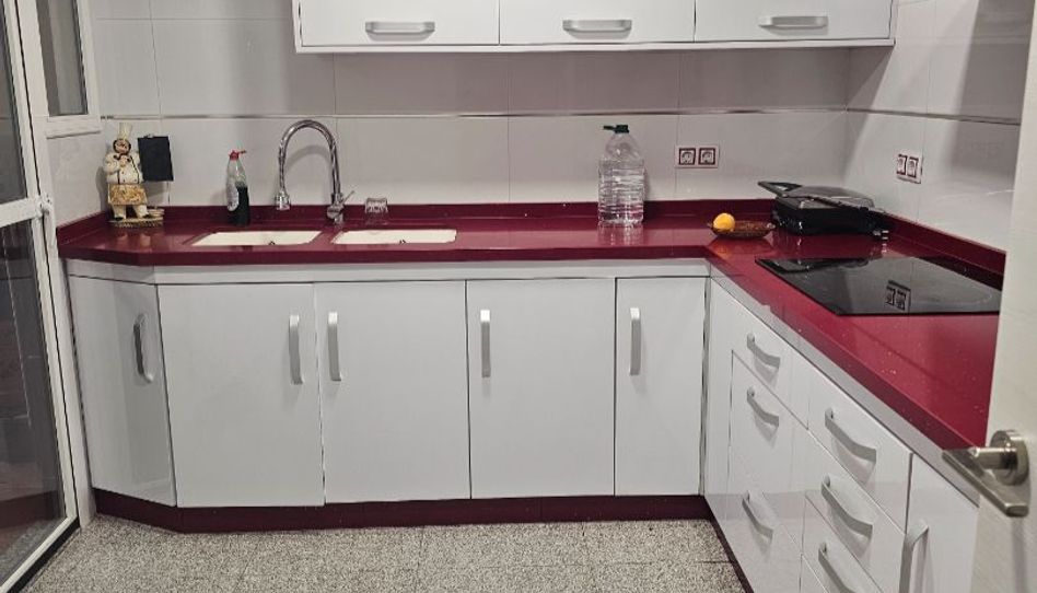 Piso en venta en Carrer de la Mare de Déu de la Pau, 41, Zona Avenida al Vedat, Torrent - imagen 1 Foto 1 de Piso en venta en Carrer de la Mare de Déu de la Pau, 41, Zona Avenida al Vedat, Torrent