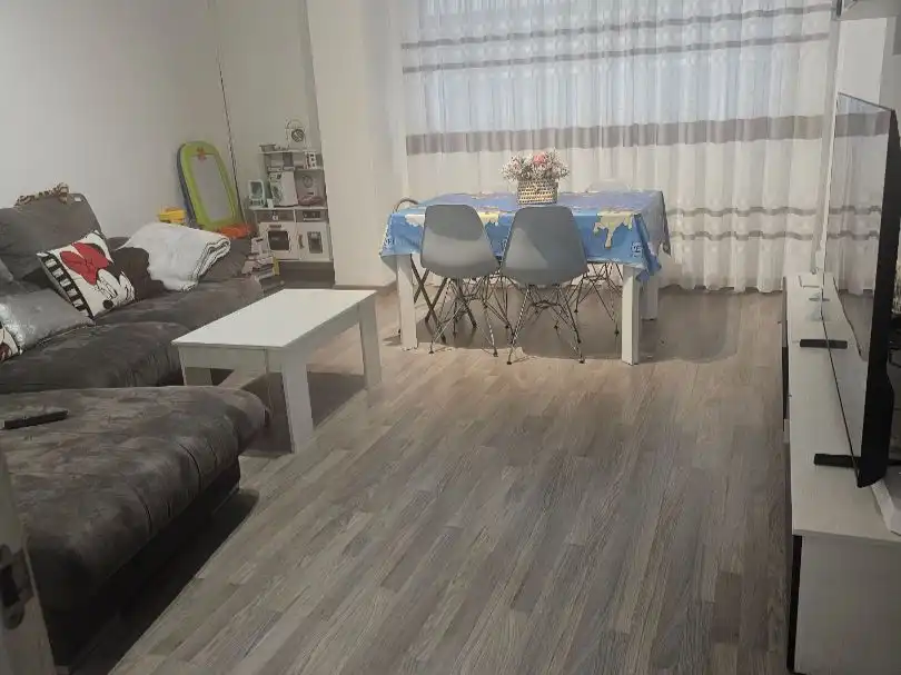 Piso en venta en Carrer de la Mare de Déu de la Pau, 41, Zona Avenida al Vedat Sala de estar de Piso en venta en Torrent con Aire acondicionado, Calefacción y Parquet