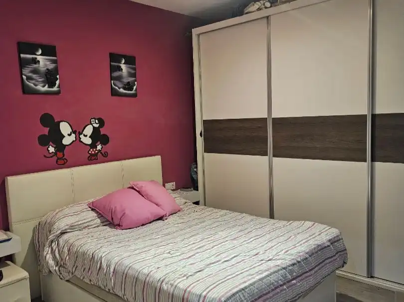 Piso en venta en Carrer de la Mare de Déu de la Pau, 41, Zona Avenida al Vedat Habitación de Piso en venta en Torrent con Aire acondicionado, Calefacción y Parquet