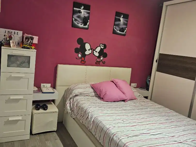 Piso en venta en Carrer de la Mare de Déu de la Pau, 41, Zona Avenida al Vedat Habitación de Piso en venta en Torrent con Aire acondicionado, Calefacción y Parquet