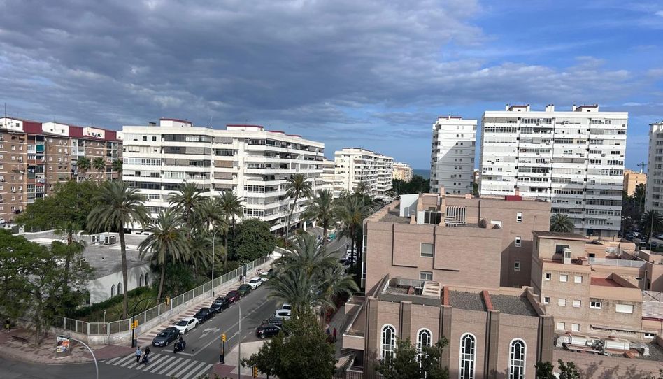 Flat for sale in Calle Albertillas, 7, Los Guindos - Parque Mediterráneo - Santa Paula, Málaga Capital - image 1 Photo 1 of Flat for sale in Calle Albertillas, 7, Los Guindos - Parque Mediterráneo - Santa Paula, Málaga Capital