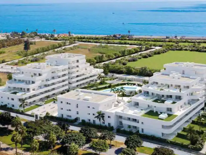 Flat for sale in Calle Mar Rojo, 5, Torre del Mar Exterior view of Flat for sale in Vélez-Málaga with Air Conditioner, Terrace and Swimming Pool