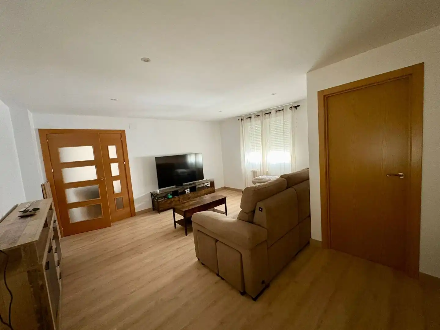 Habitación en Calle Vergara, 23, San Ildefonso - Catedral Sala de estar de Piso para compartir en Jaén con Aire acondicionado, Calefacción y Parquet