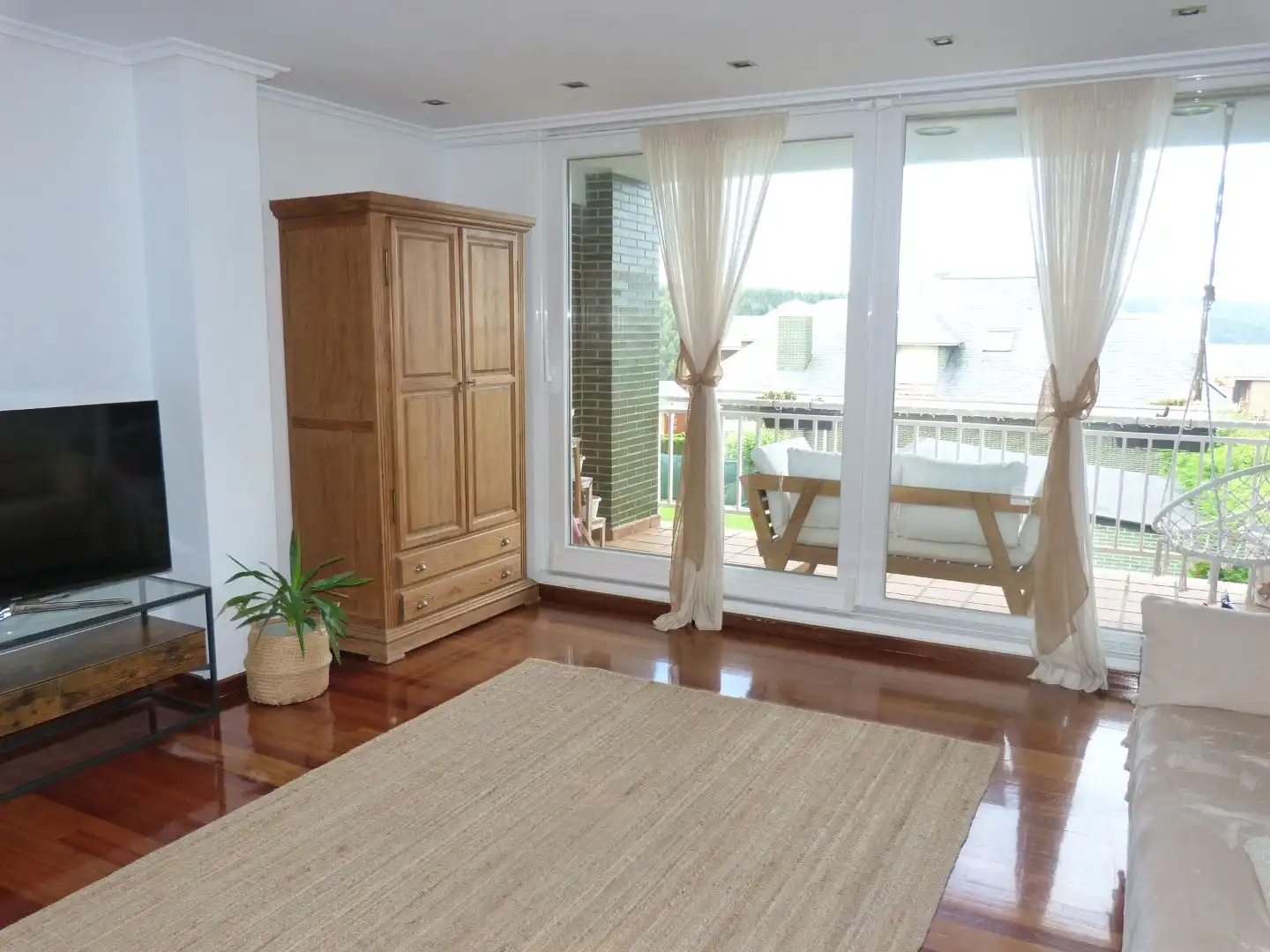 Wohnzimmer von Wohnung zum Verkauf in Piélagos mit Heizung, Privatgarten und Parkett